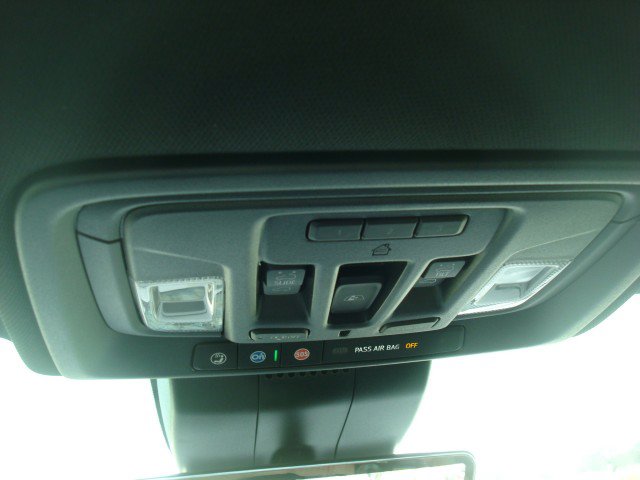 Certified 2026 Chevrolet Silverado 1500 High Country w/ Technology Package AWD/4WD image 24