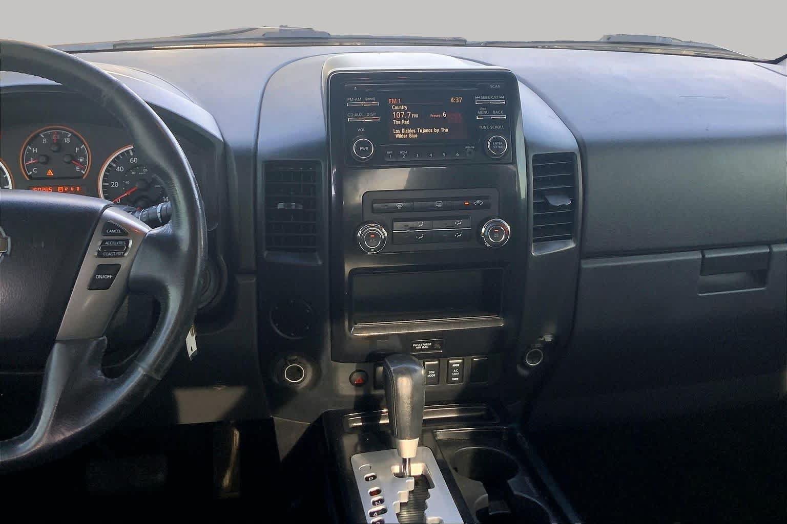 Used 2014 Nissan Titan SV w/ SV Value Truck Package RWD image 7