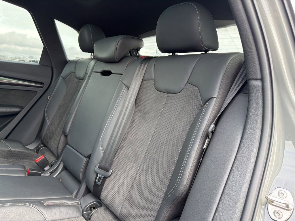 Used 2020 Audi SQ5 Premium Plus w/ Premium Plus Package image 12