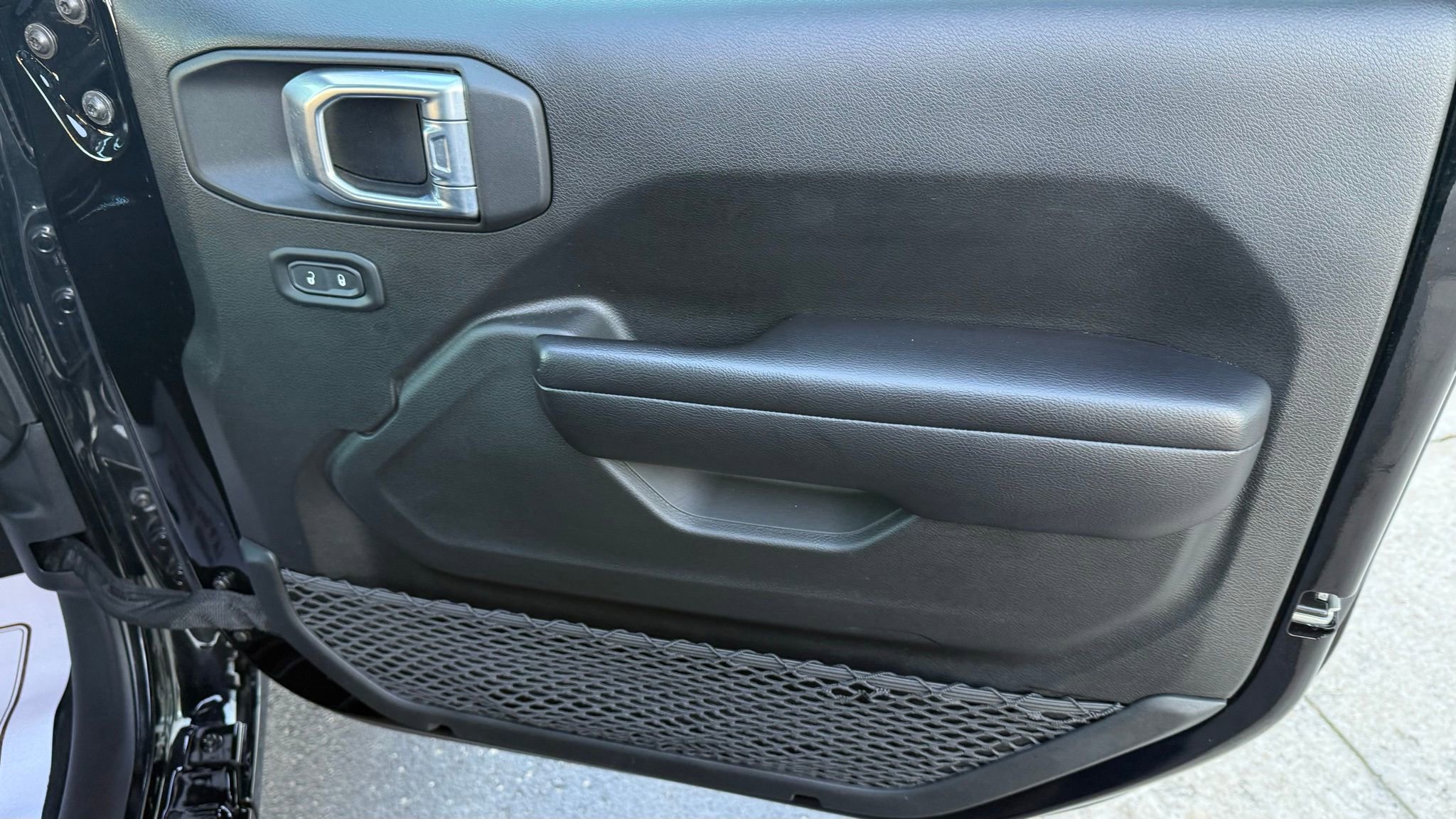 Used 2021 Jeep Gladiator Sport image 13