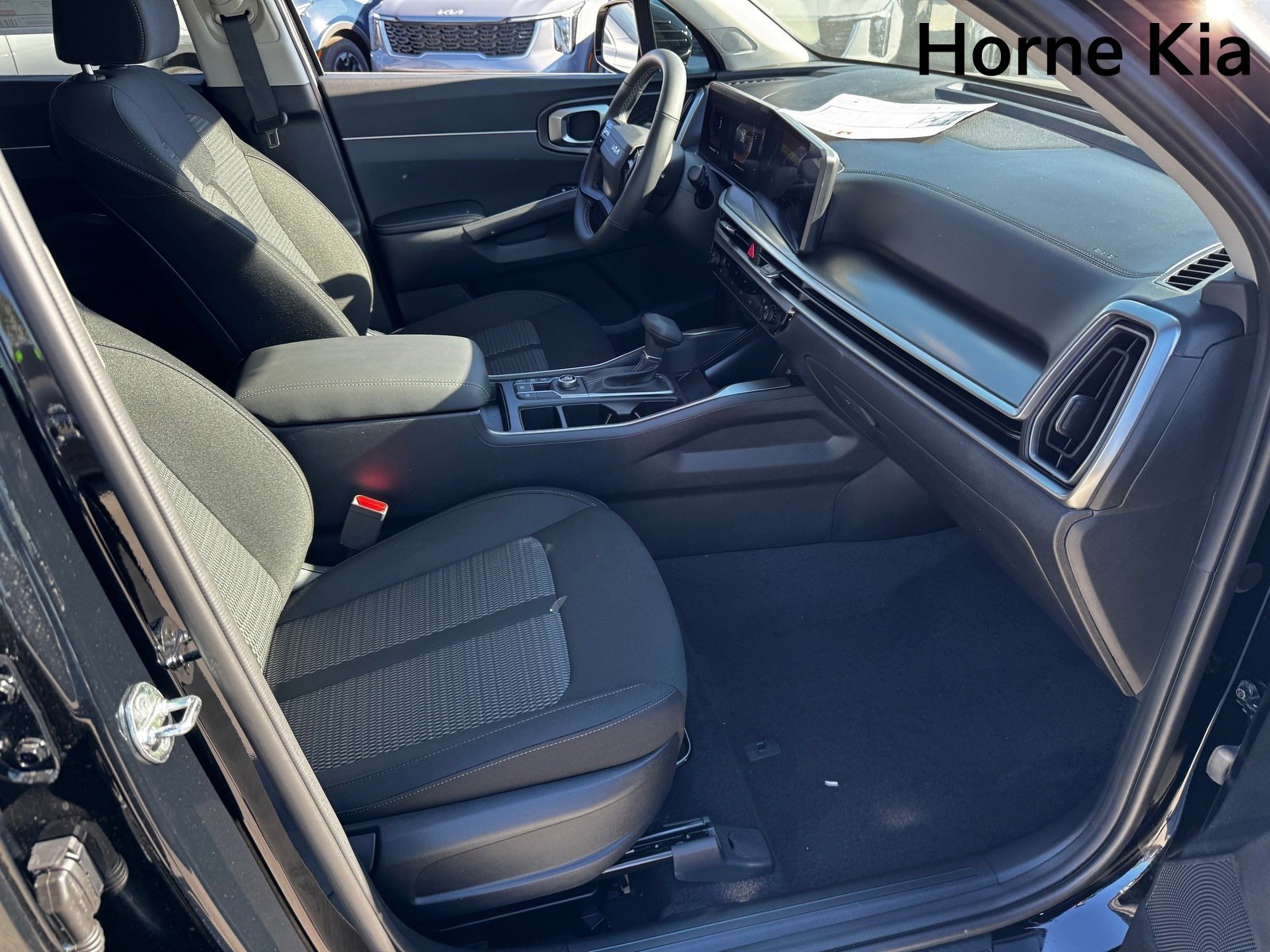 New 2026 Kia Sorento LX FWD image 14
