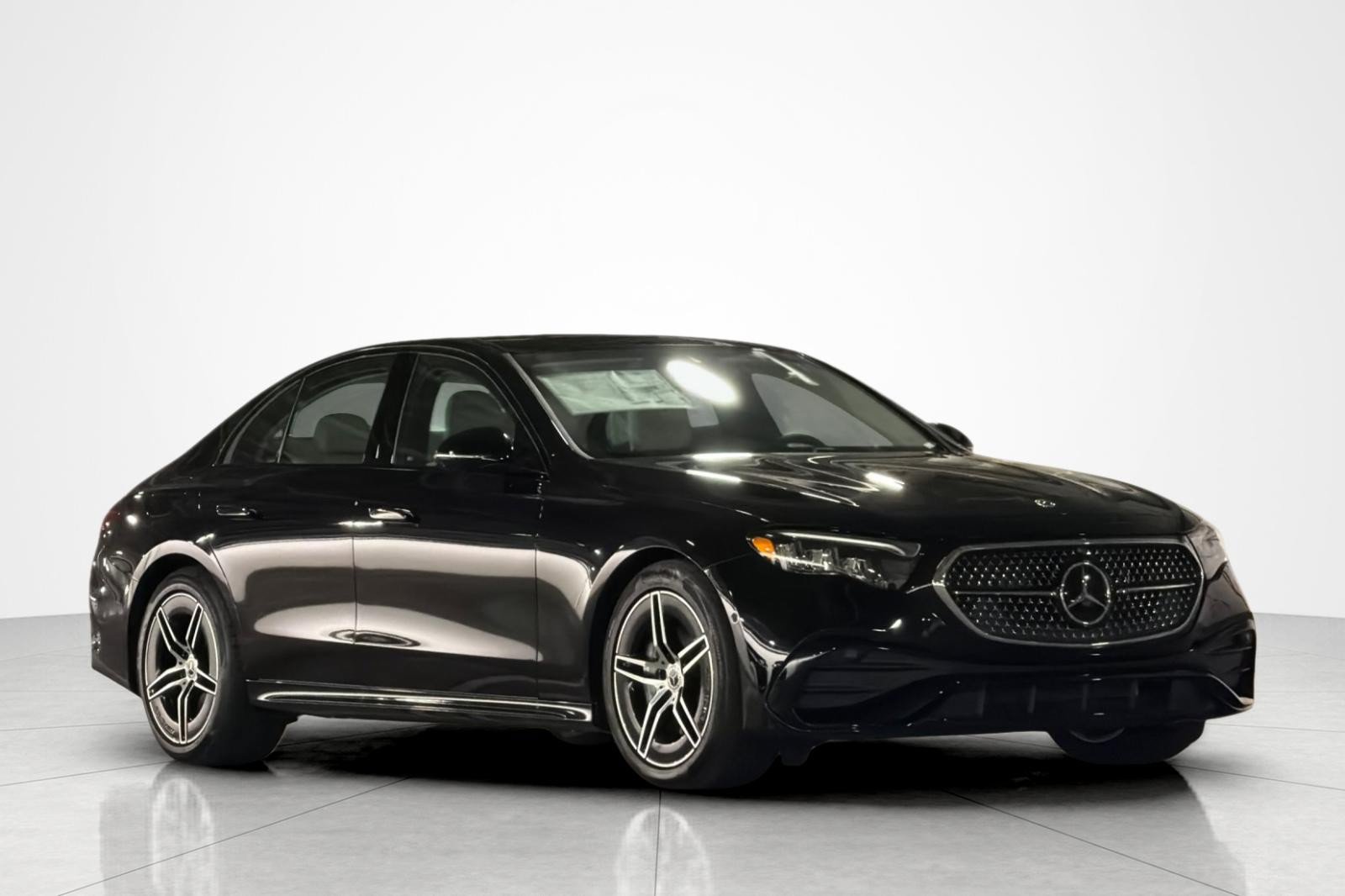 New 2027 Mercedes-Benz E 450 4MATIC Sedan image 7