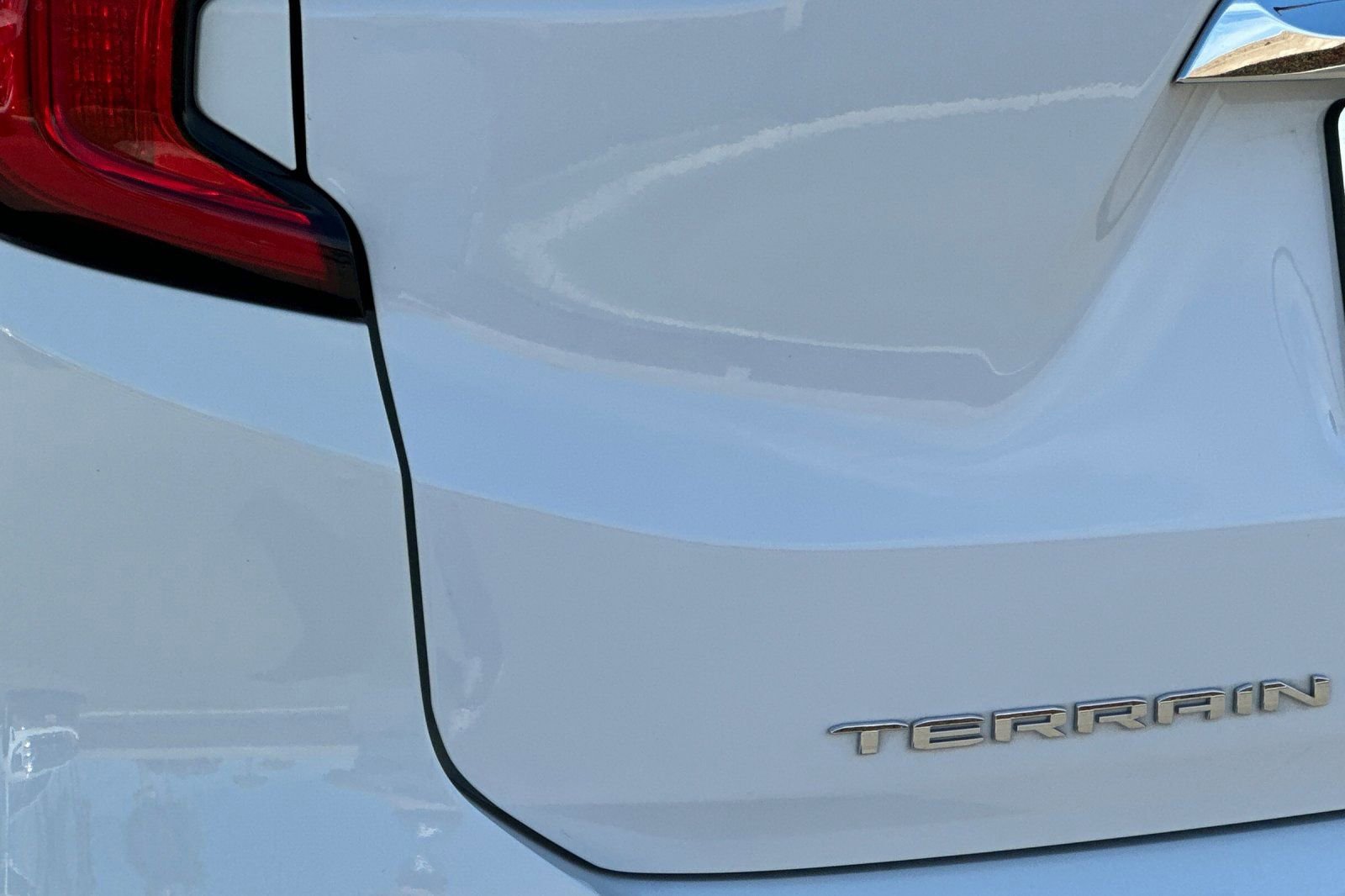 Certified 2022 GMC Terrain SLT w/ Infotainment Package II image 28