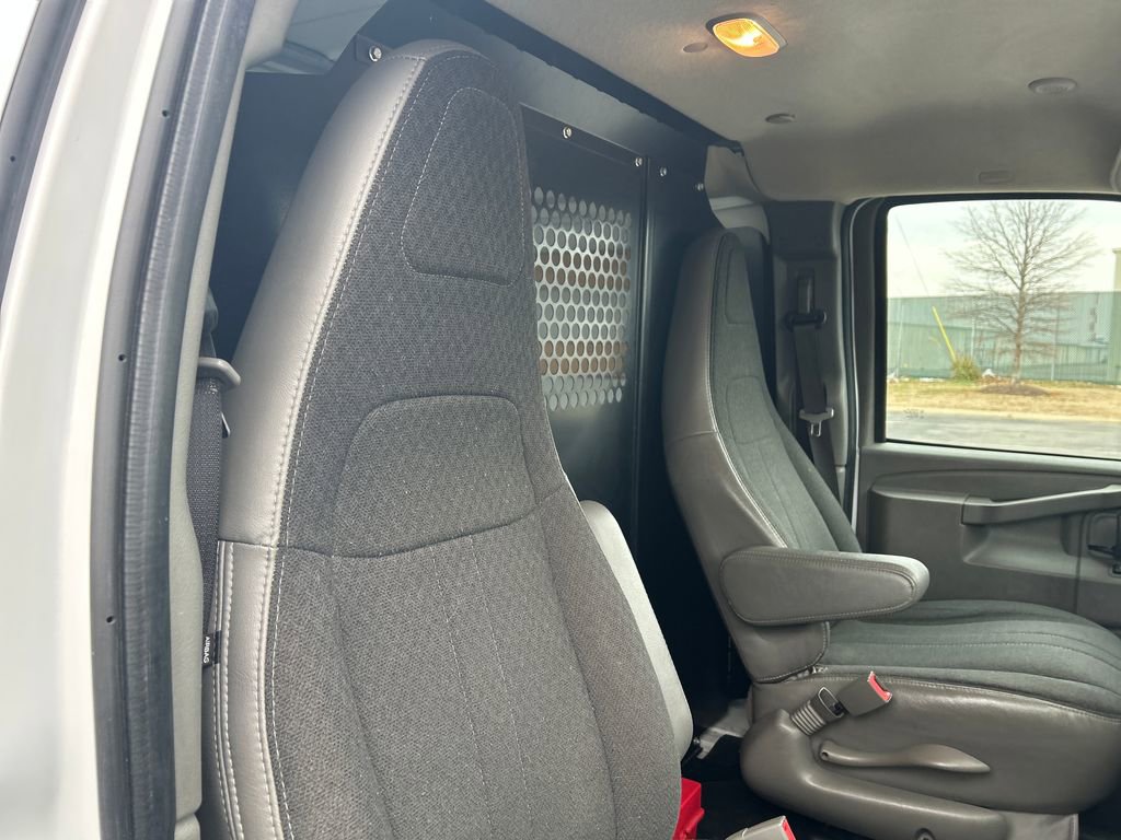 Certified 2024 Chevrolet Express 2500 w/ Driver Convenience Package image 21