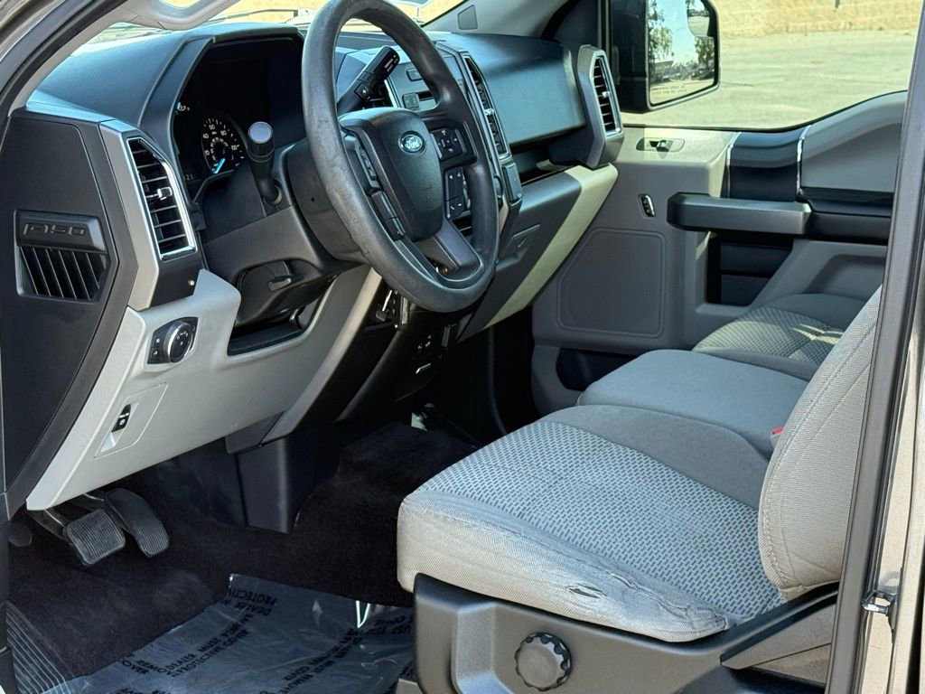 Used 2015 Ford F150 XLT w/ Trailer Tow Package image 5