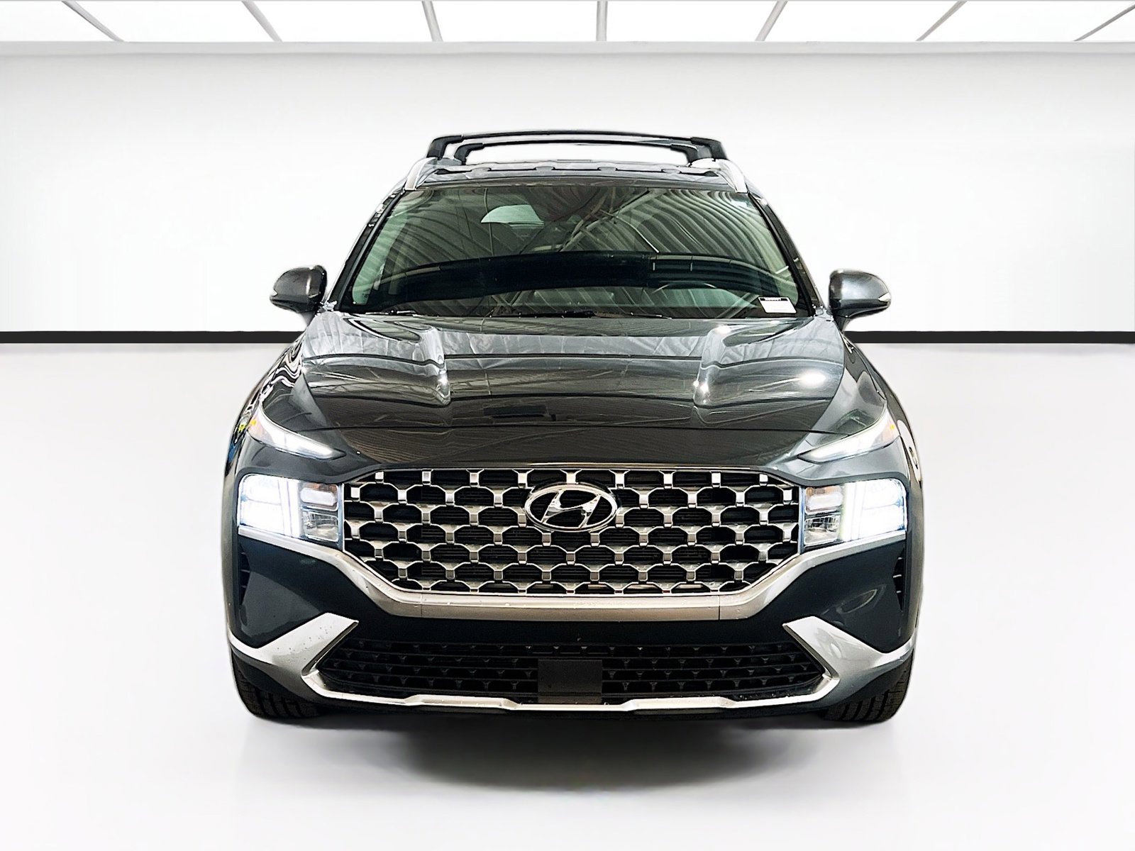 Used 2022 Hyundai Santa Fe SEL w/ Convenience Package image 2