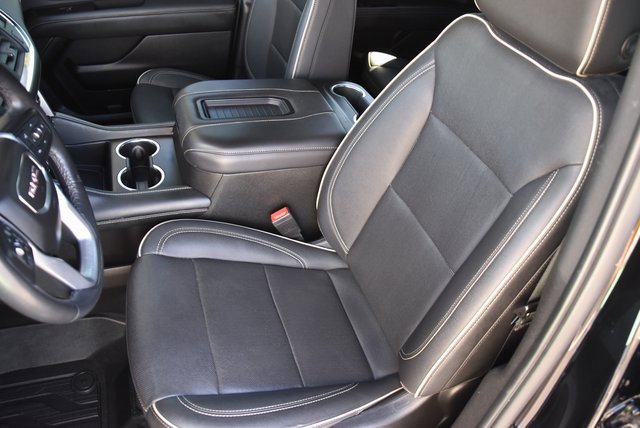Used 2022 GMC Yukon SLT w/ SLT Luxury Package image 17