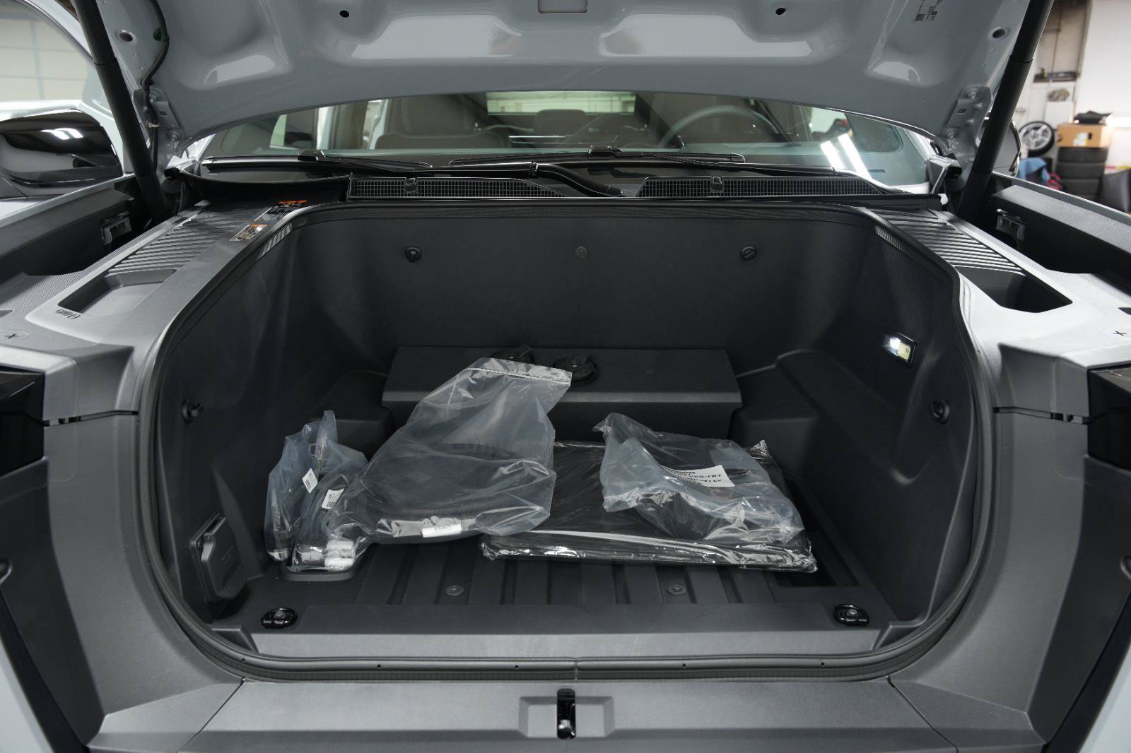 New 2026 GMC Sierra EV Elevation AWD/4WD image 14