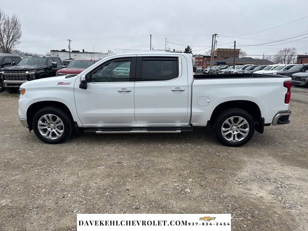 Used 2022 Chevrolet Silverado 1500 LTZ w/ LTZ Premium Package AWD/4WD image 2