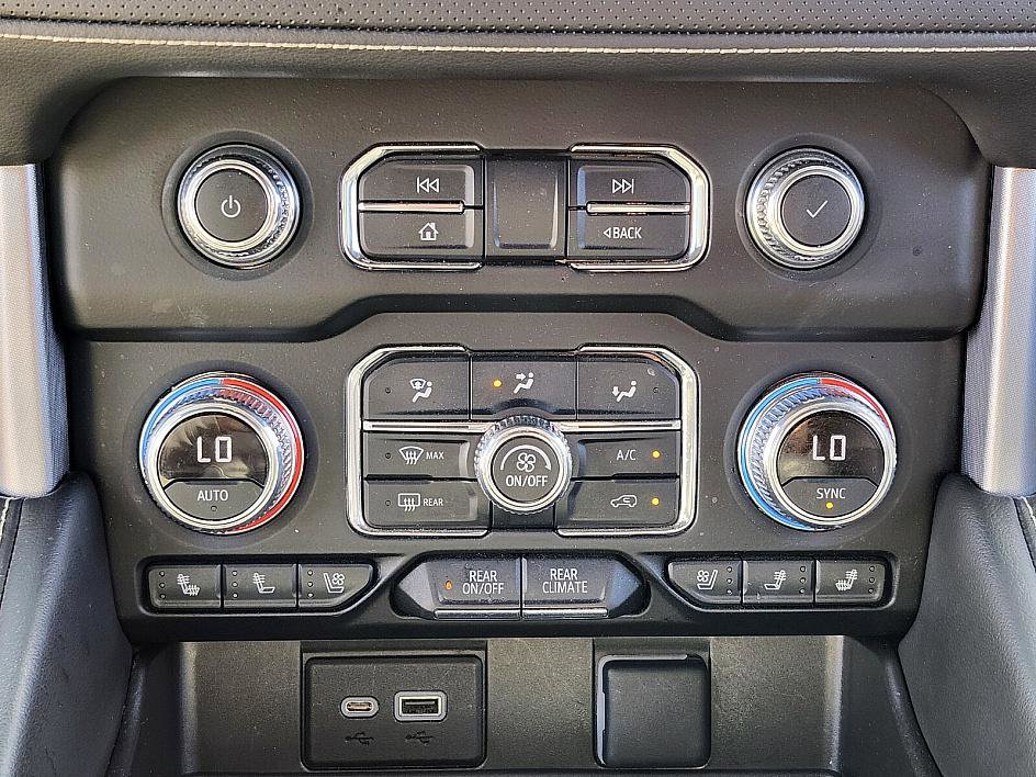 Used 2021 GMC Yukon SLT image 23