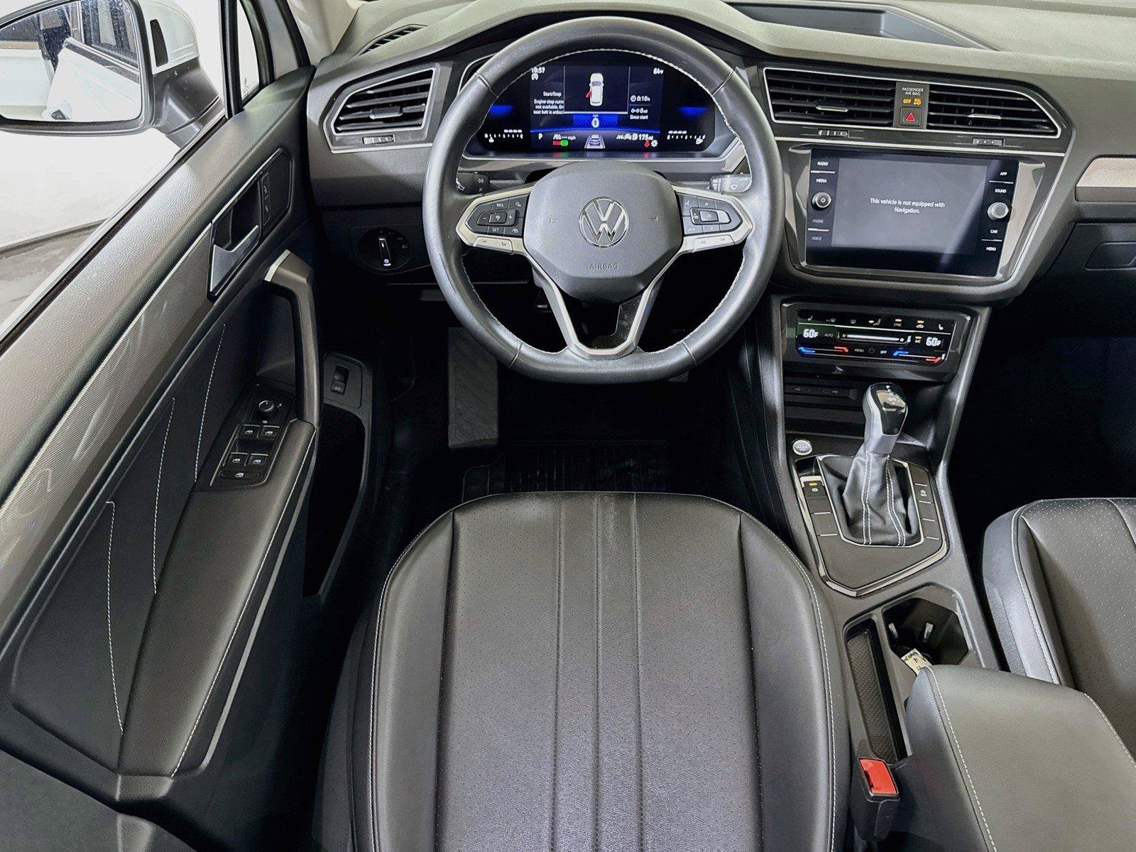Used 2024 Volkswagen Tiguan SE FWD image 21