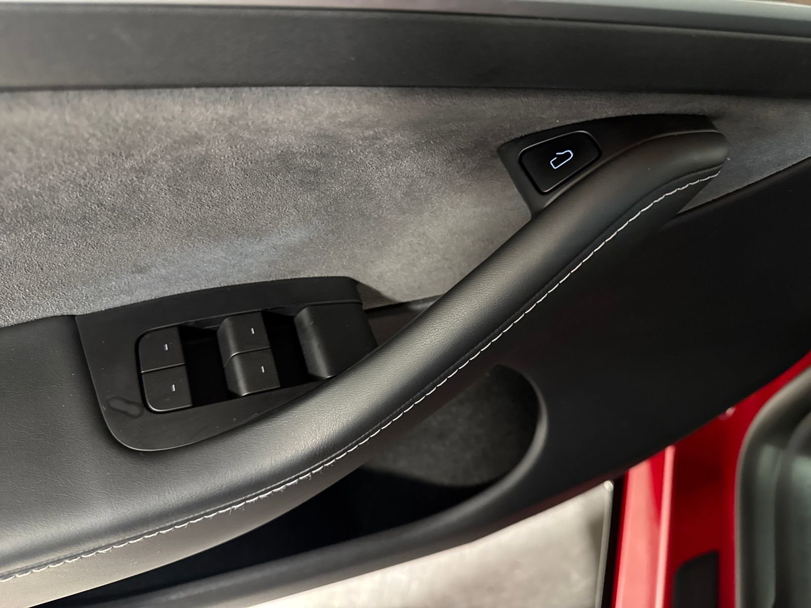 Used 2022 Tesla Model Y Performance image 26