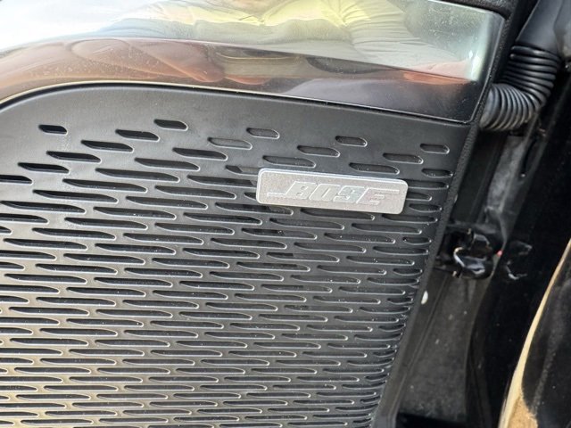 Used 2025 GMC Acadia Elevation image 17