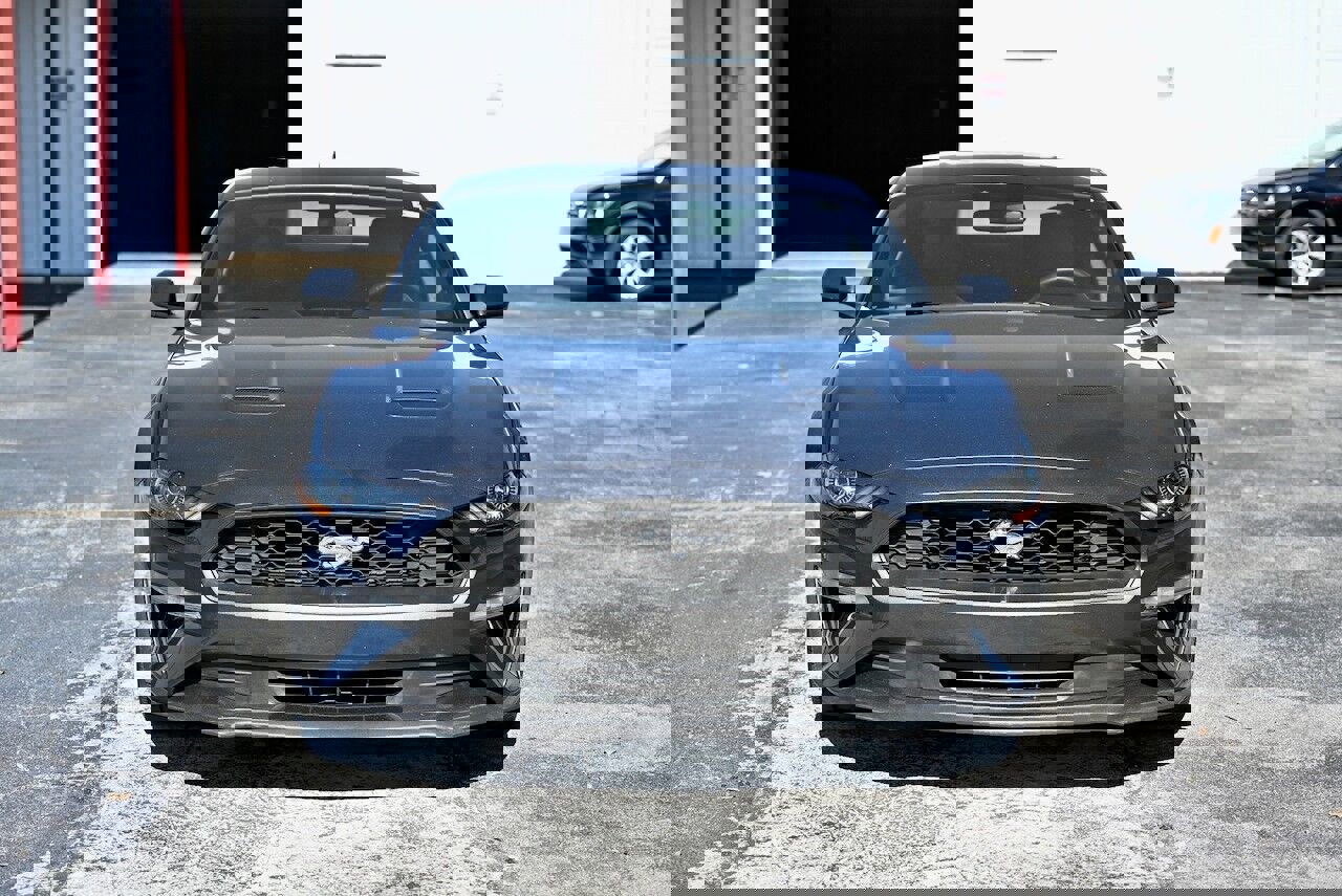 Used 2020 Ford Mustang Premium image 2