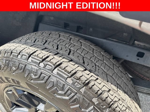 Used 2025 Chevrolet Colorado Z71 w/ Midnight Edition AWD/4WD image 10
