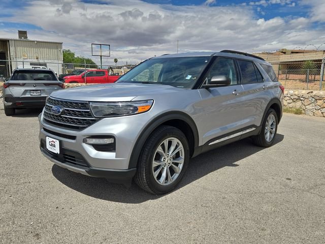 Used 2022 Ford Explorer XLT w/ Equipment Group 202A AWD/4WD image 6