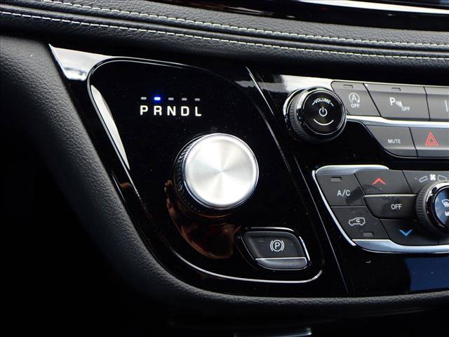 New 2026 Chrysler Pacifica Select AWD/4WD image 22