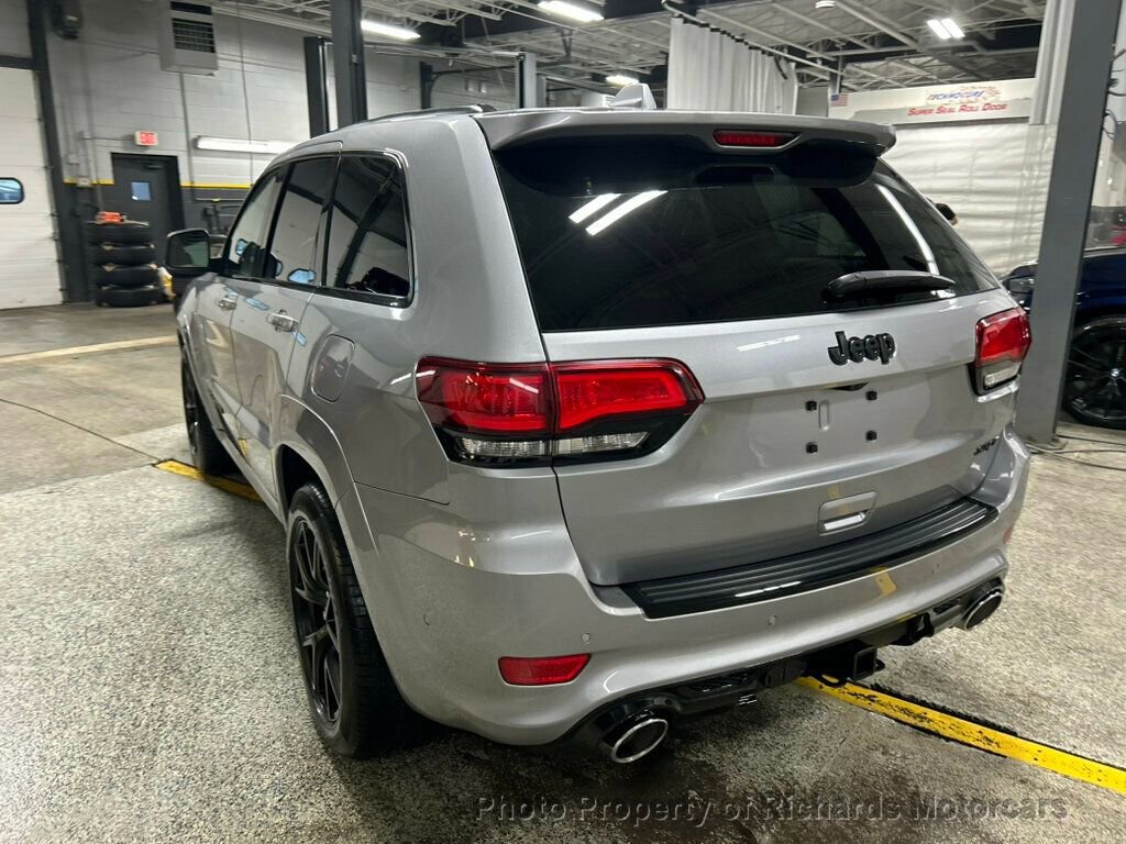 Used 2021 Jeep Grand Cherokee SRT image 5