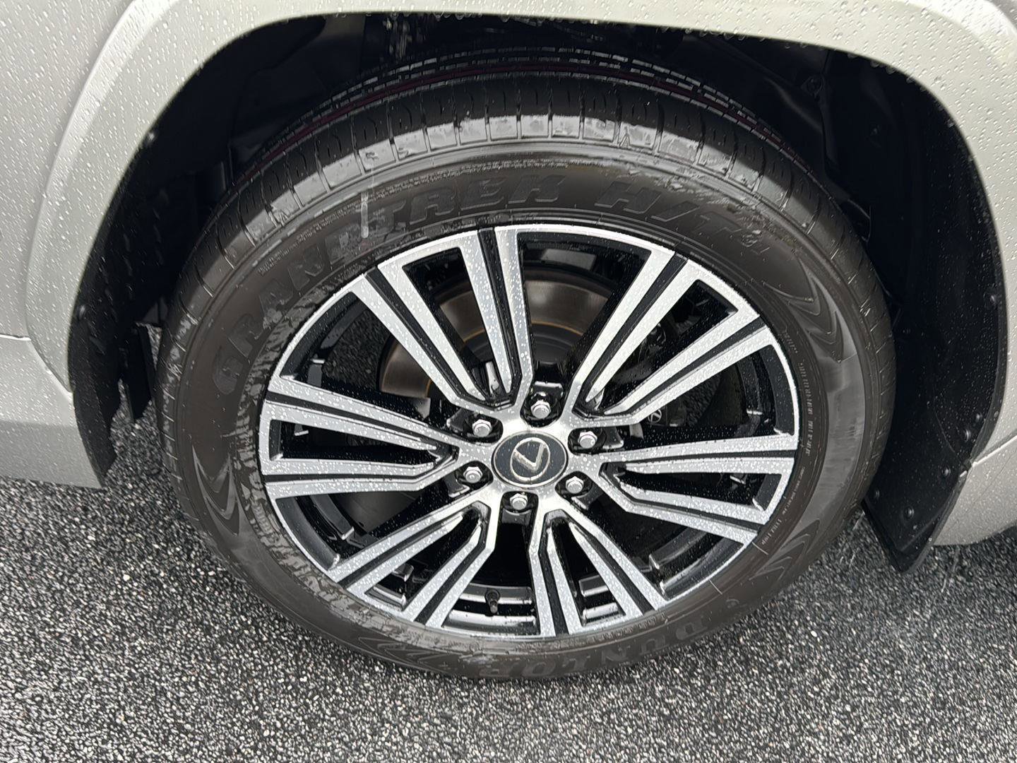 New 2026 Lexus LX 700h Luxury AWD/4WD image 33