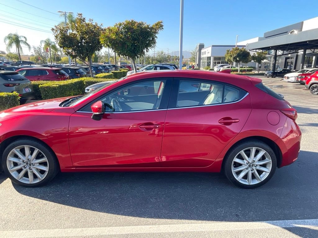 Used 2017 MAZDA MAZDA3 Grand Touring w/ Premium Equipment Package FWD image 3