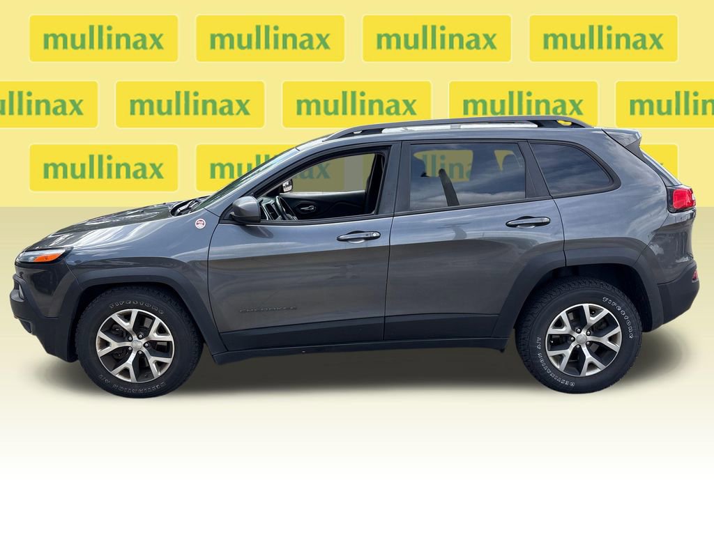 Used 2017 Jeep Cherokee Trailhawk w/ Comfort/Convenience Group image 10