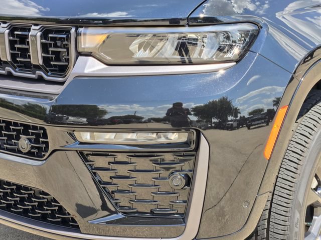 Certified 2026 Jeep Grand Cherokee Limited AWD/4WD image 8