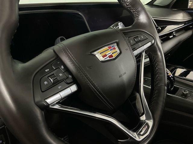 Used 2024 Cadillac Escalade ESV V w/ LPO, ONYX Package image 17