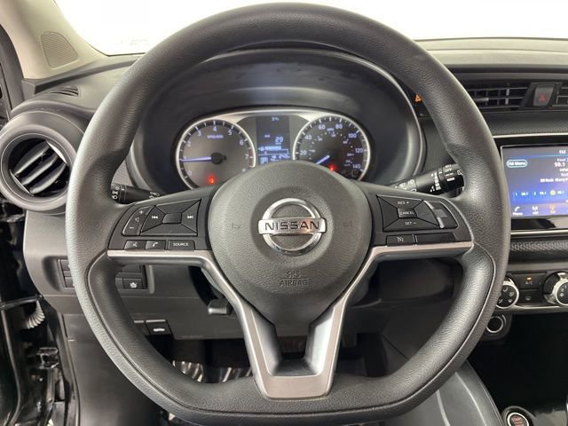 Used 2021 Nissan Kicks S image 15