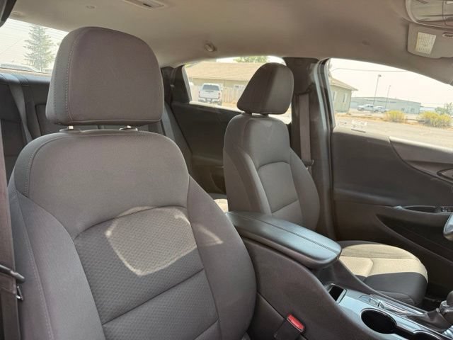 Used 2023 Chevrolet Malibu LT FWD image 19