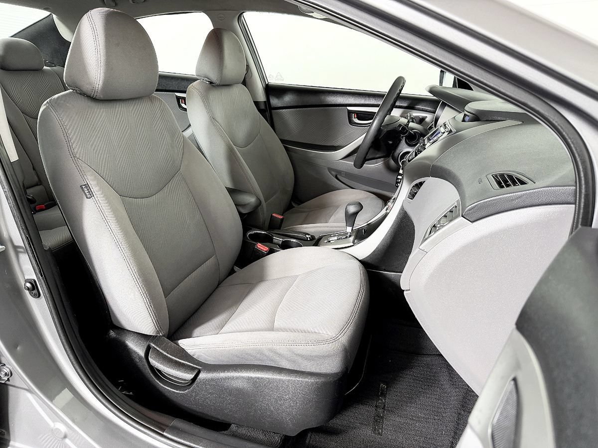 Used 2013 Hyundai Elantra GLS w/ Preferred Pkg FWD image 43