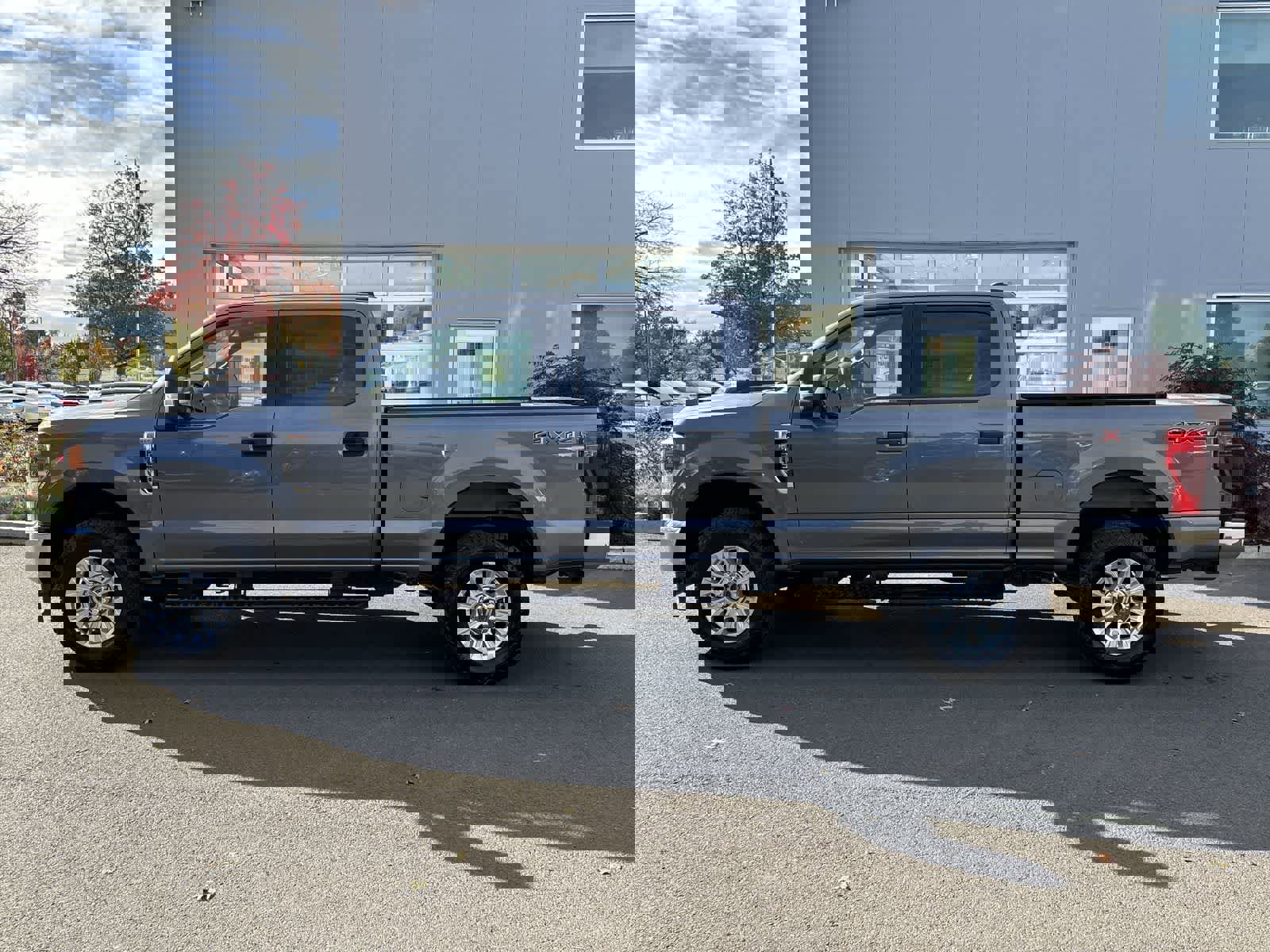 Used 2022 Ford F250 XLT image 2