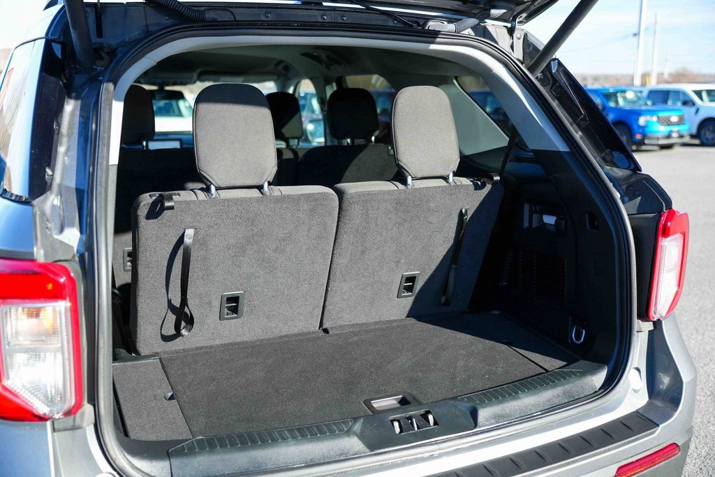 Used 2023 Ford Explorer XLT w/ Class IV Trailer Tow Package image 12