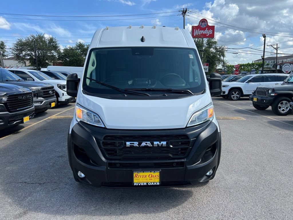 Used 2026 RAM ProMaster 2500 w/ Safety Group FWD image 2