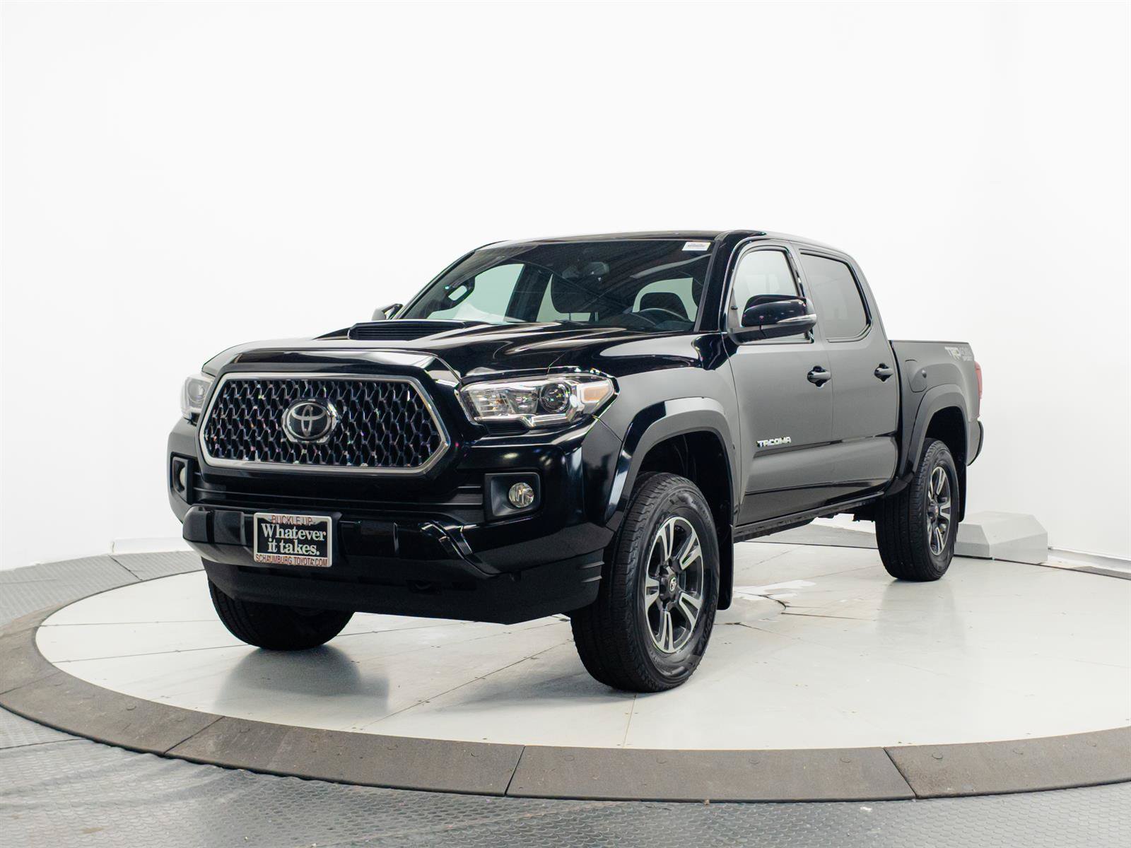 Used 2019 Toyota Tacoma TRD Sport AWD/4WD image 3