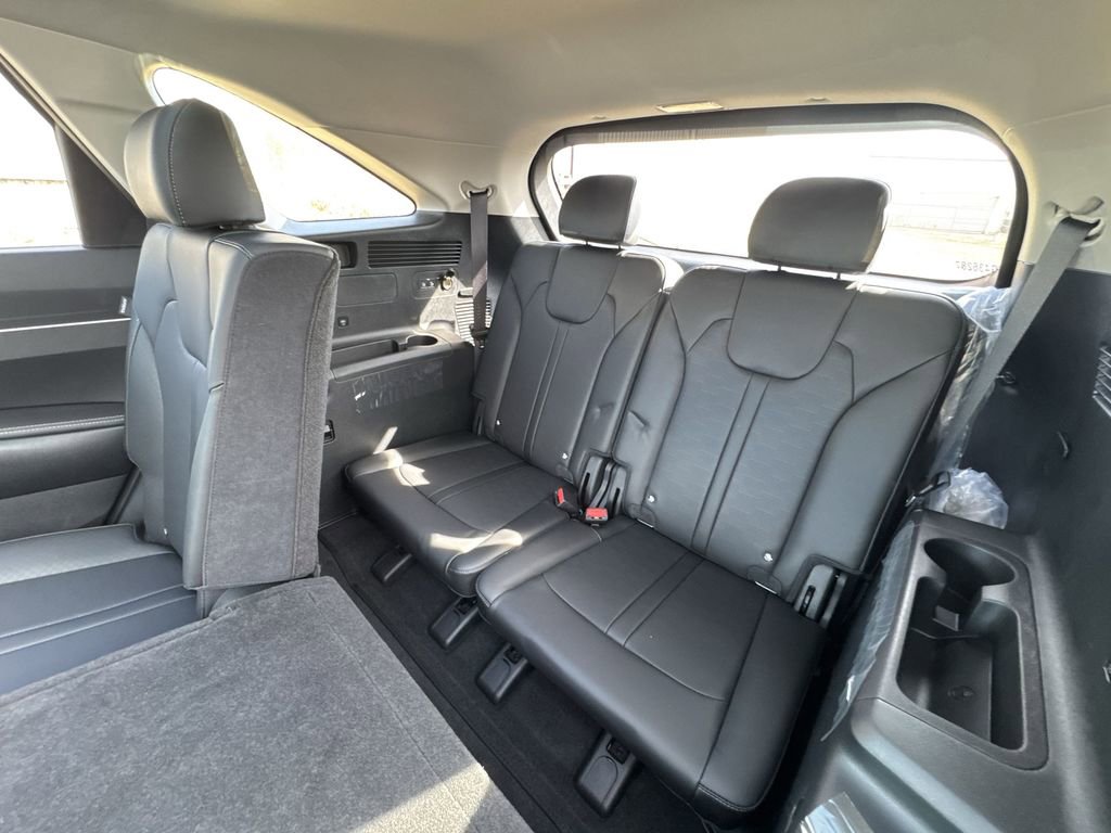 New 2026 Kia Sorento S w/ S Panoramic Sunroof Package FWD image 24