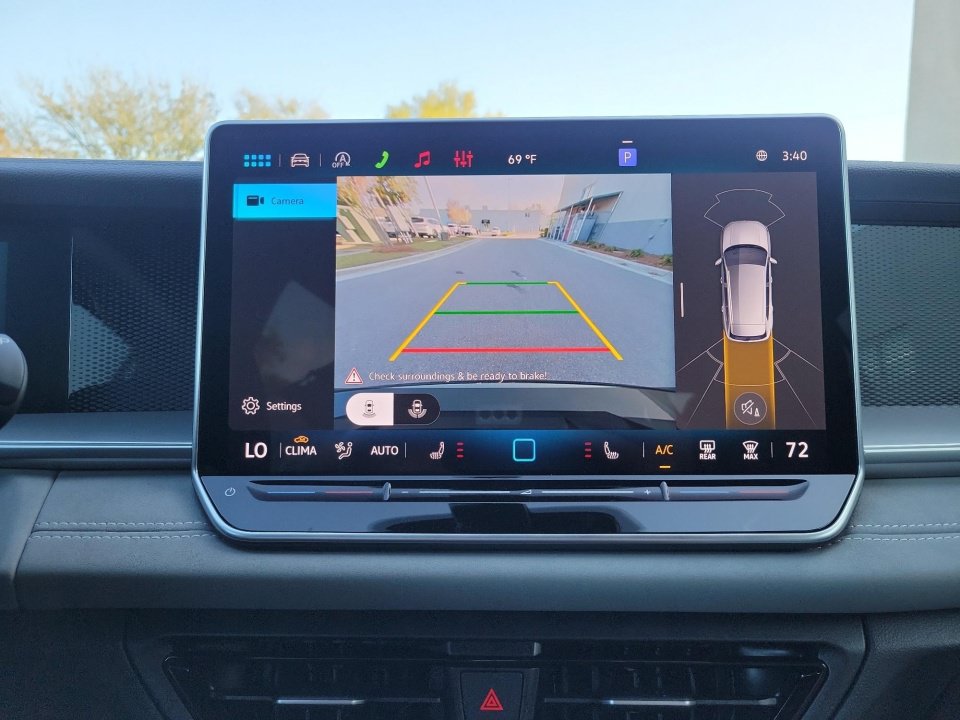 New 2026 Volkswagen Tiguan SE R-Line FWD image 19