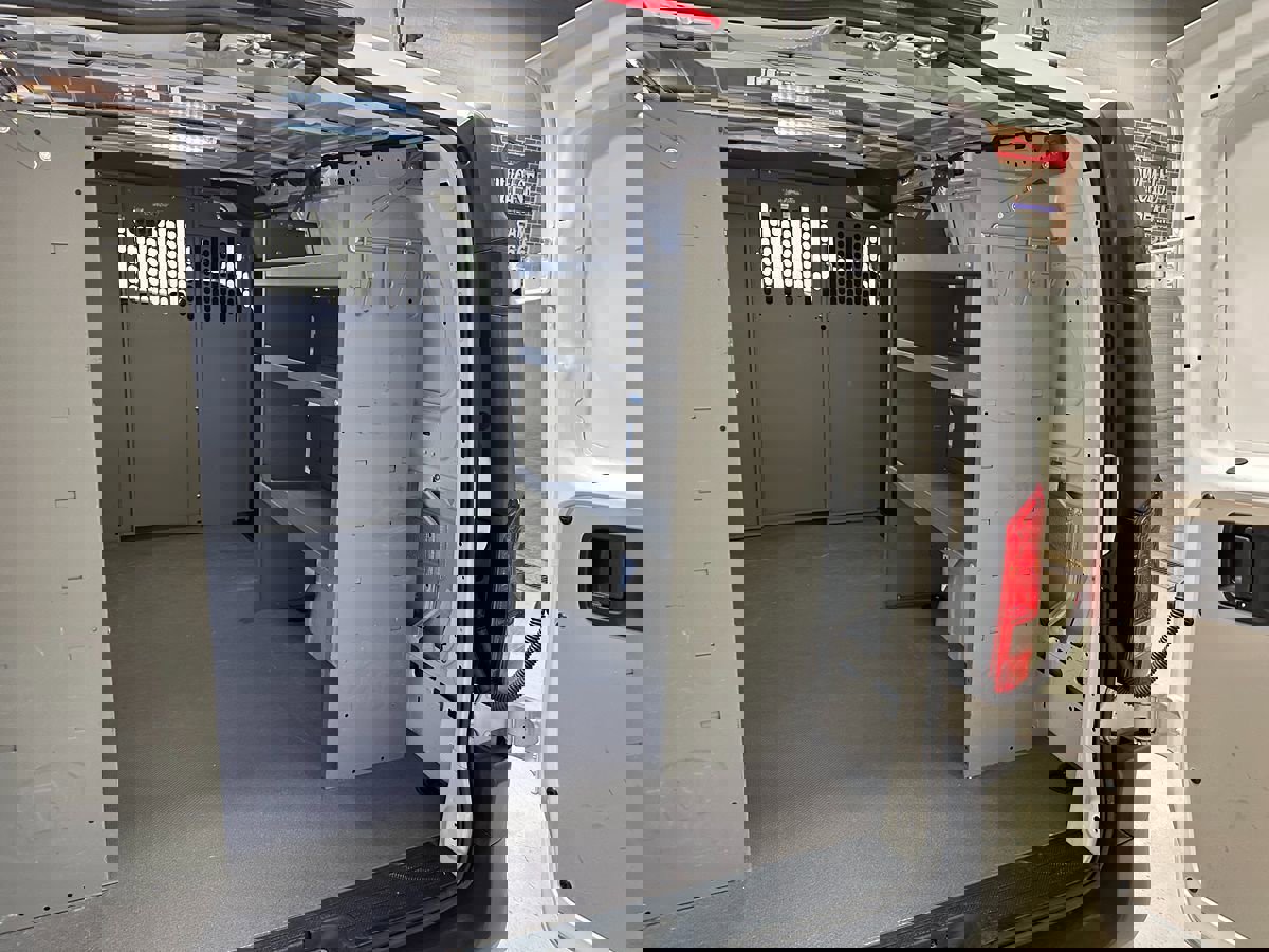 Used 2021 Mercedes-Benz Metris w/ Driver Efficiency Package image 9