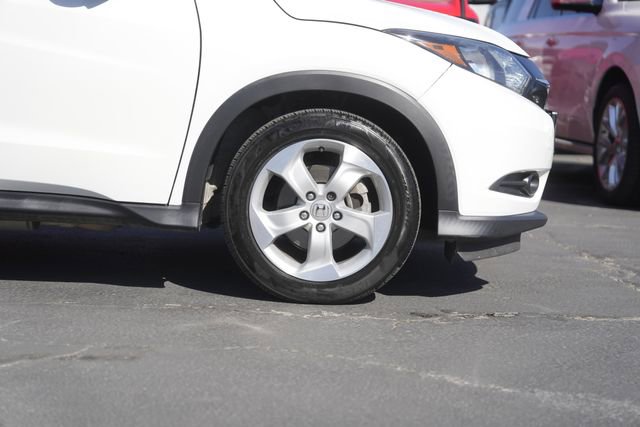 Used 2017 Honda HR-V EX image 4