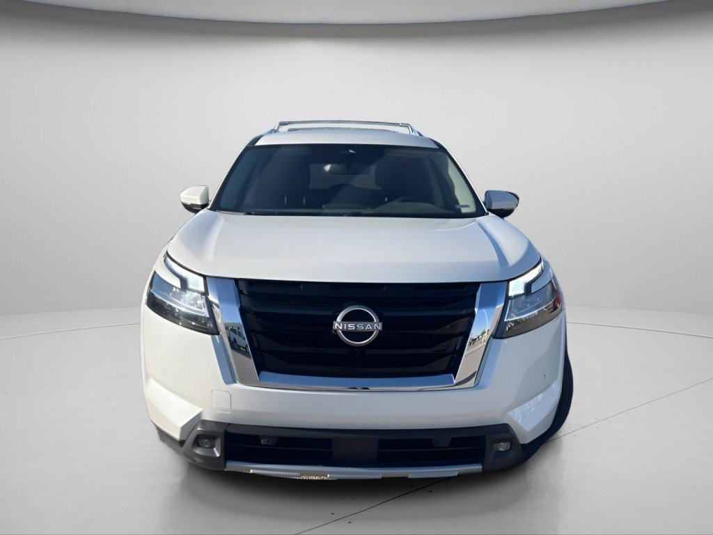Used 2022 Nissan Pathfinder SL AWD/4WD image 17