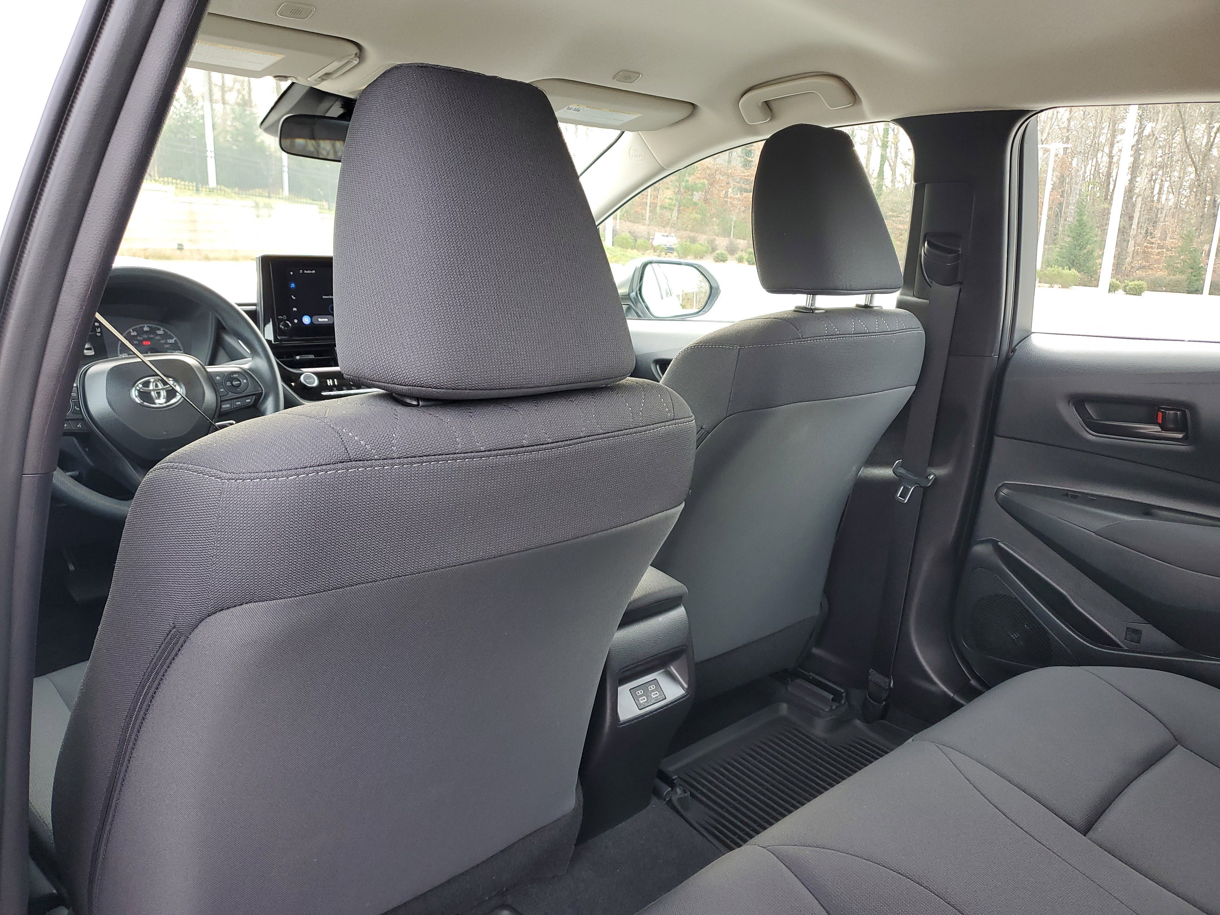 Certified 2025 Toyota Corolla LE image 9