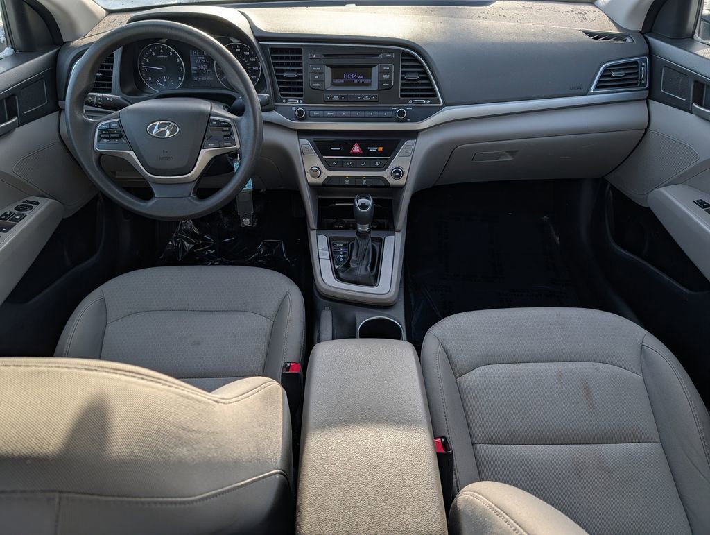 Used 2017 Hyundai Elantra SE image 10