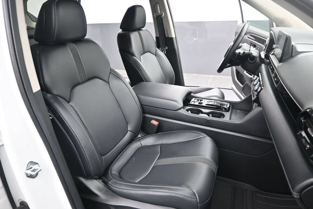 Used 2025 Honda Pilot EX-L image 30