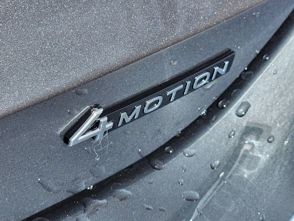 New 2026 Volkswagen Tiguan SE R-Line AWD/4WD image 30