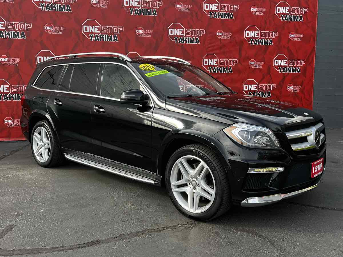 Used 2016 Mercedes-Benz GL 550 4MATIC image 3