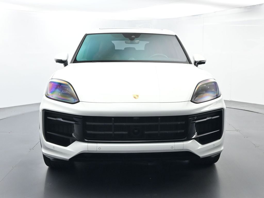 Certified 2026 Porsche Cayenne GTS AWD/4WD image 18