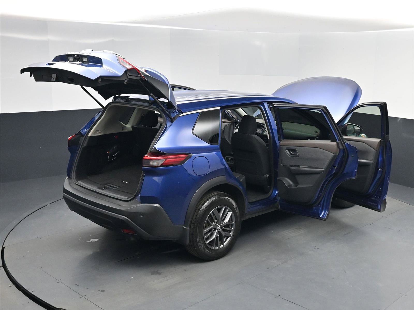 Used 2021 Nissan Rogue S image 27