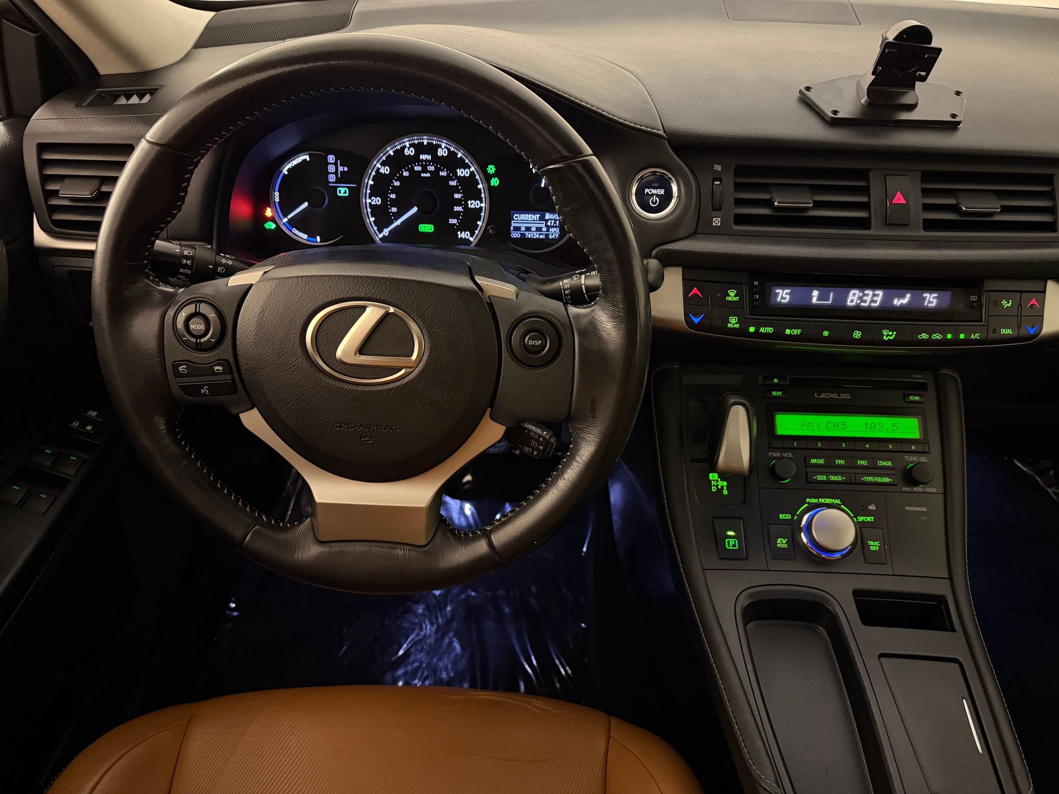 Used 2015 Lexus CT 200h FWD image 25