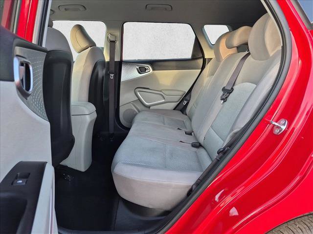 Used 2025 Kia Soul LX FWD image 17