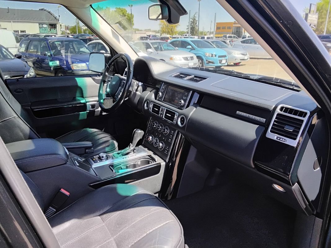 Used 2011 Land Rover Range Rover Supercharged AWD/4WD image 17