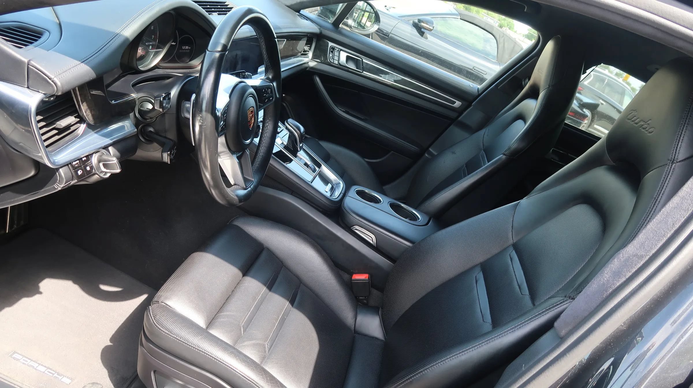 Used 2018 Porsche Panamera Turbo Sport Turismo AWD/4WD image 16